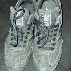Samba Addidas size 7 black used